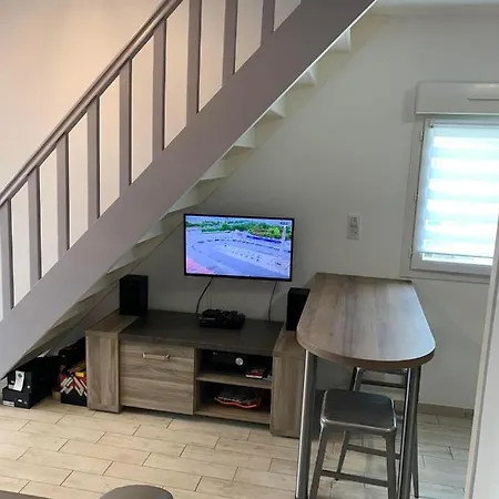 Le Cocon De La Garrigue * אגדה